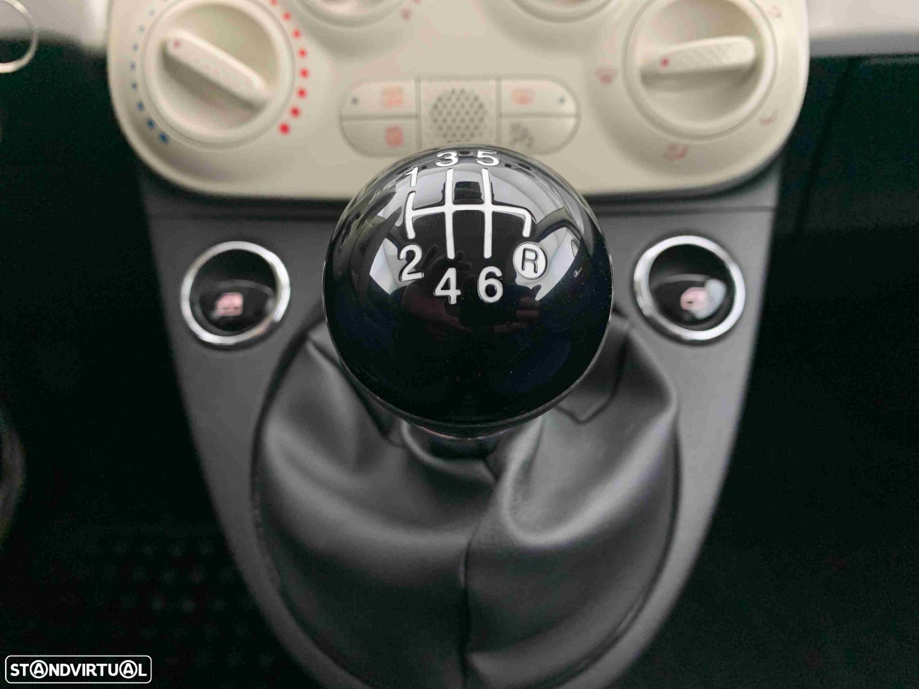 Fiat 500 1.0 Hybrid Club - 4