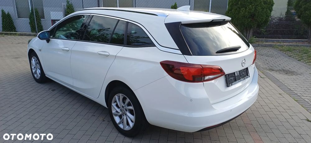 Opel Astra 1.6 CDTI Essentia - 2