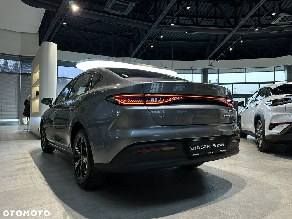 BYD Seal 5 - 5
