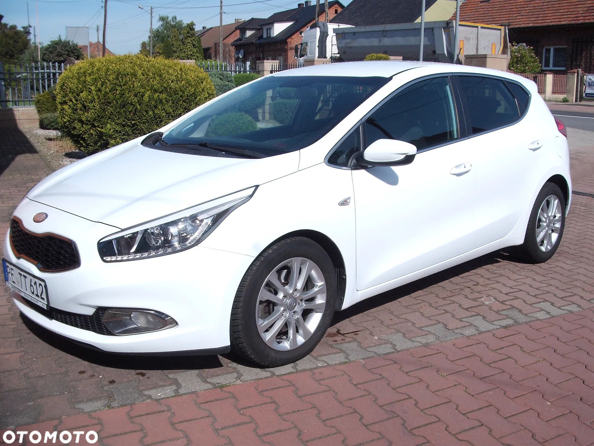 Kia Ceed - 1