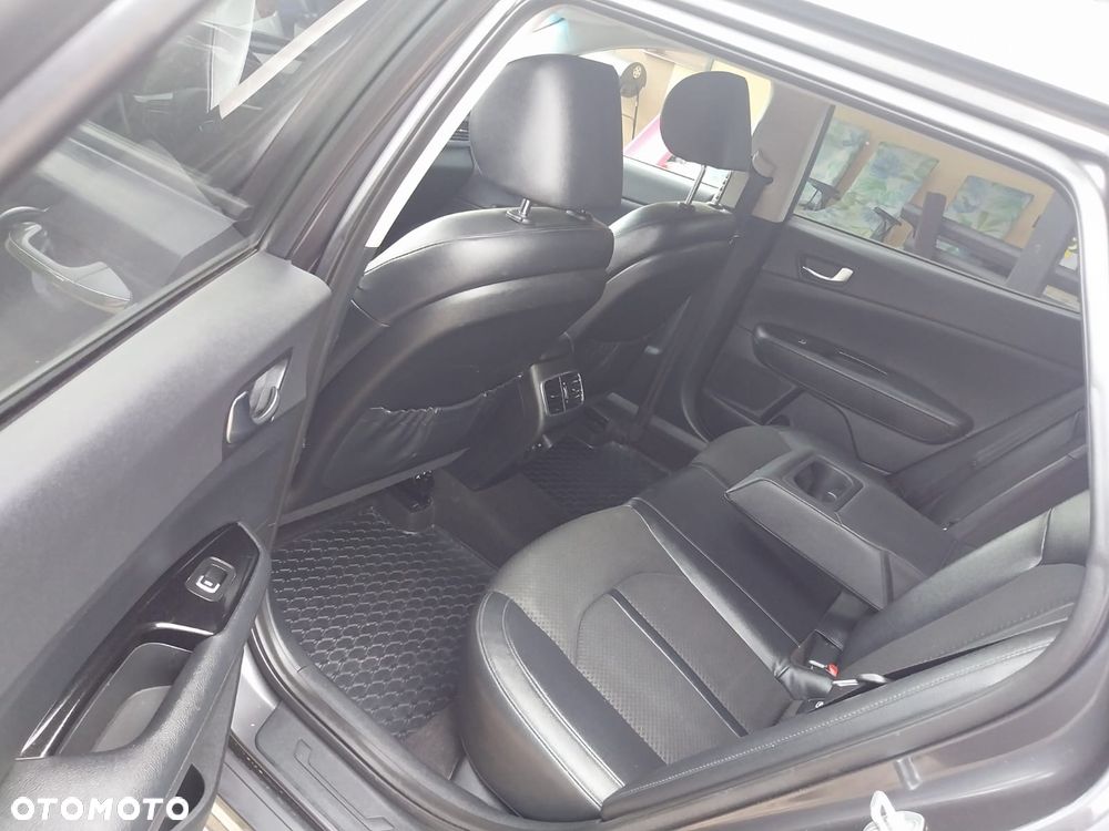 Kia Optima - 22