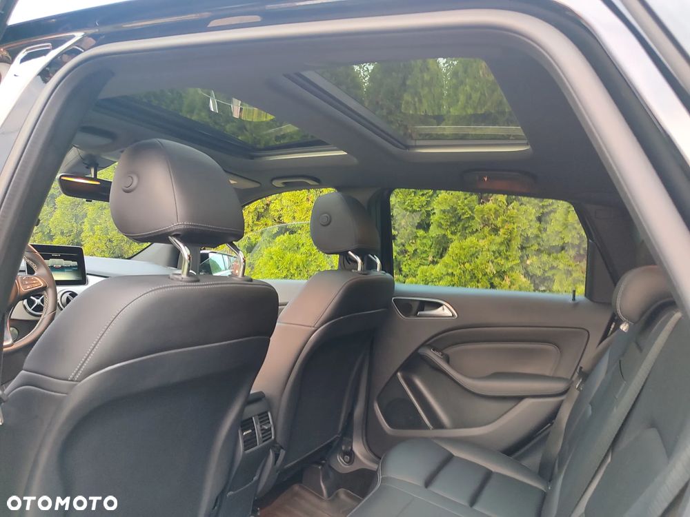 Mercedes-Benz Klasa B 250 4Matic 7G-DCT Edition - 9