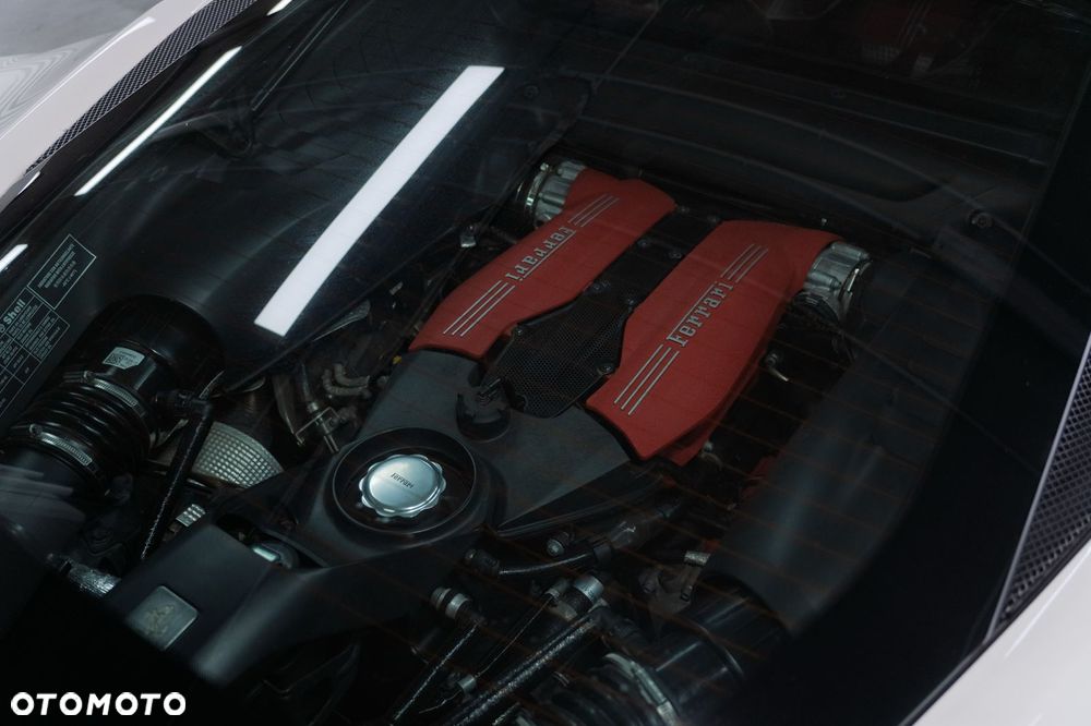 Ferrari 488 - 26