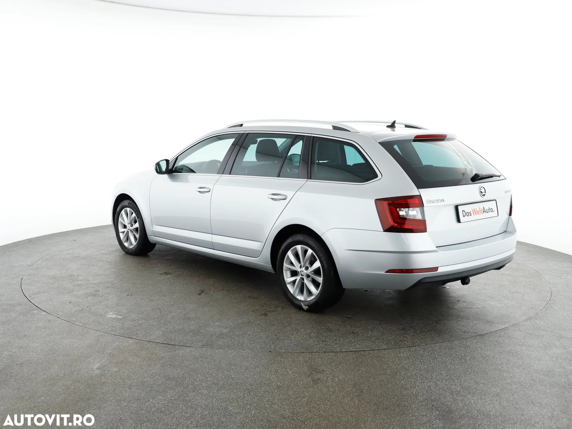 Skoda Octavia 2.0 TDI DSG Style - 7