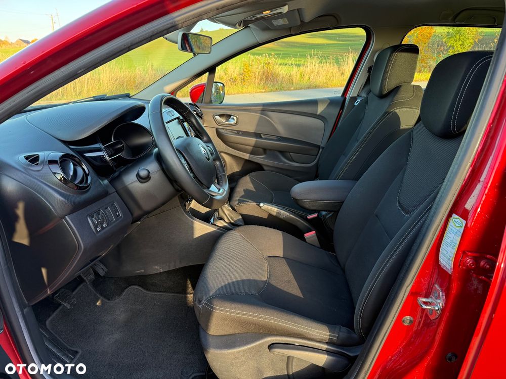 Renault Clio - 11