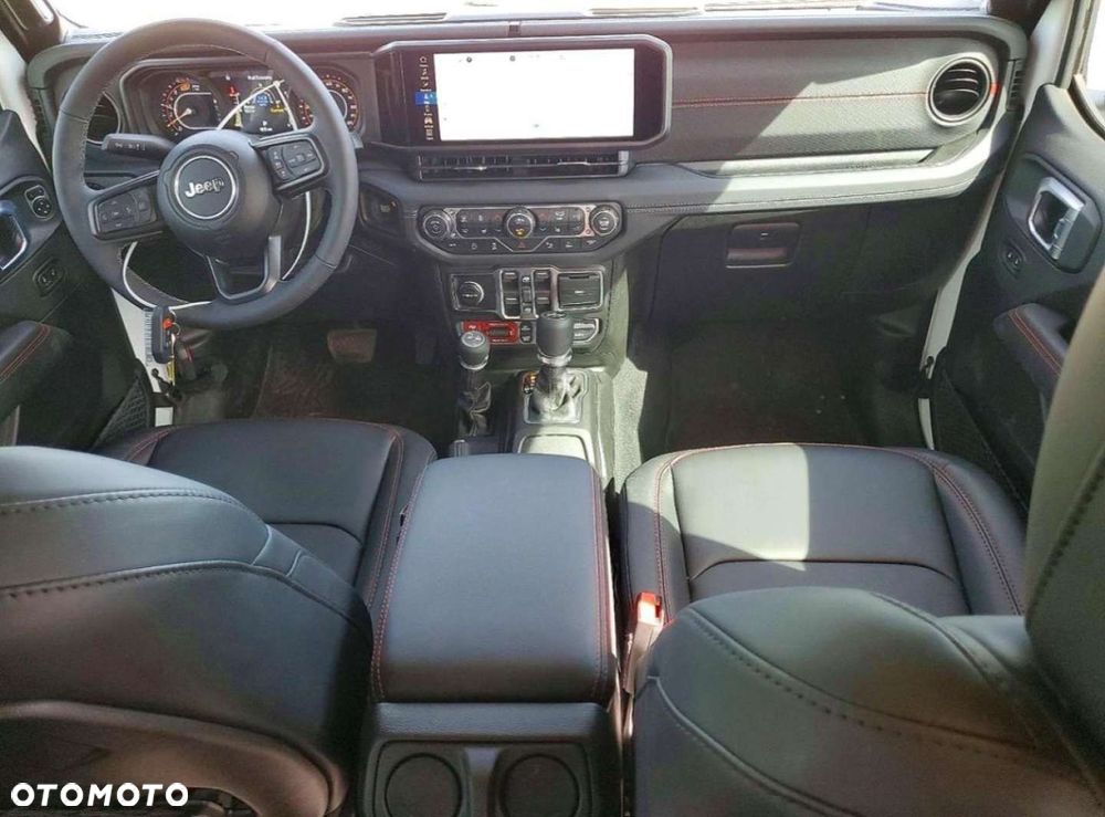 Jeep Wrangler - 8