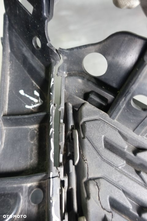 ATRAPA GRILL SEAT IBIZA V 17r.- 6F0853654D - 8
