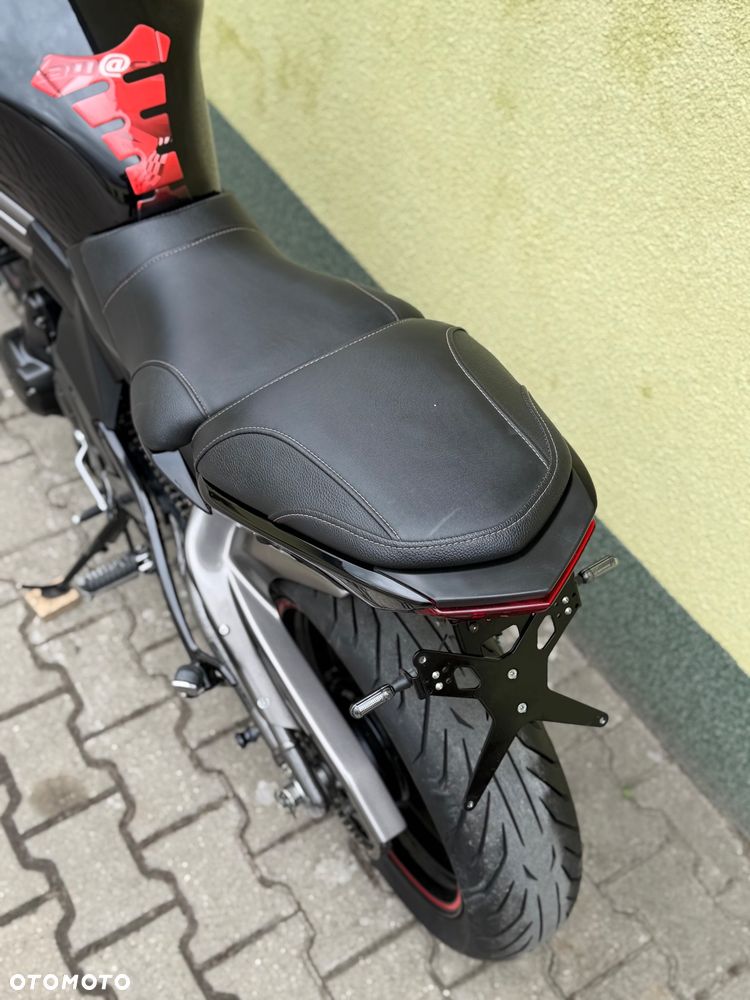 Kawasaki ER - 20