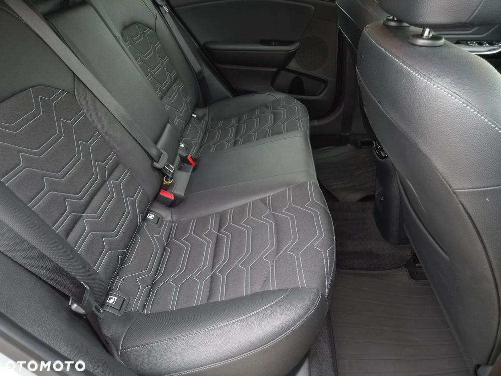 Kia XCeed 1.6 T-GDI Tribute DCT - 25