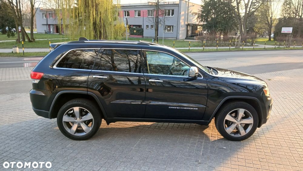 Jeep Grand Cherokee - 18