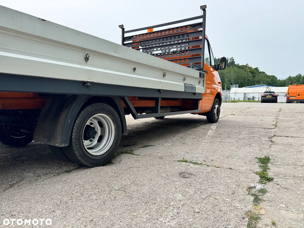 Mercedes-Benz Sprinter - 8