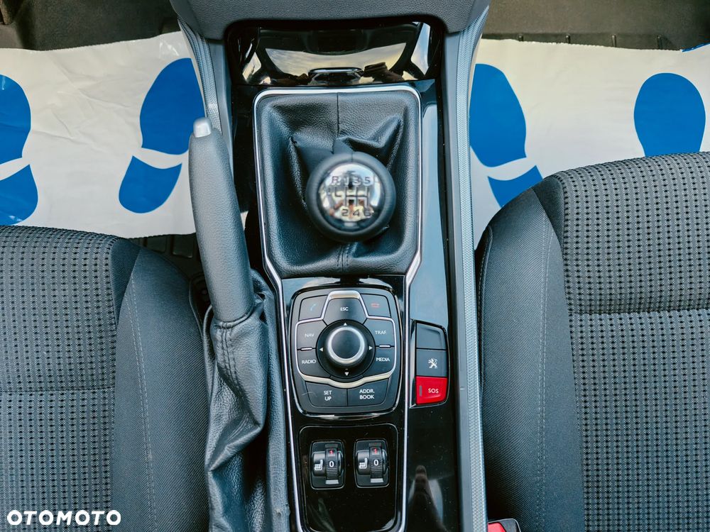 Peugeot 508 HDi FAP 140 Allure - 11