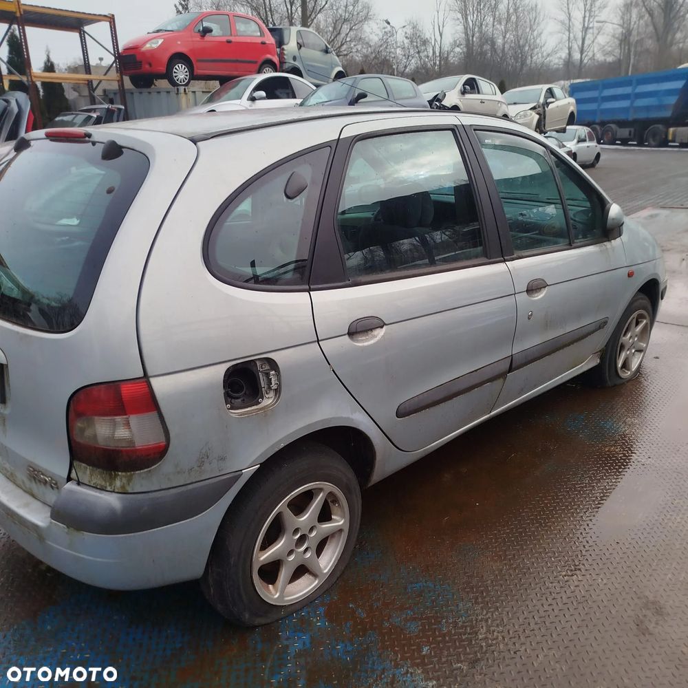 Renault Scenic 1 na części . - 7