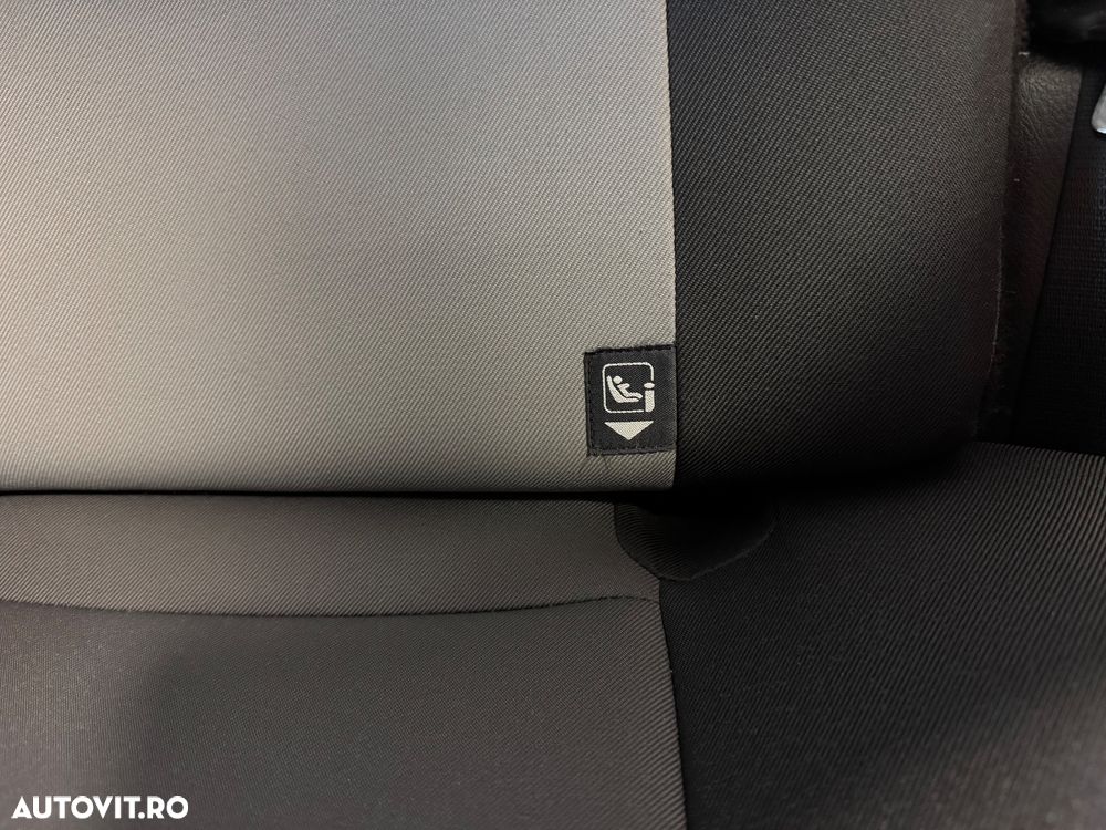 Toyota Yaris 1.5 VVT-i HSD Dynamic - 30