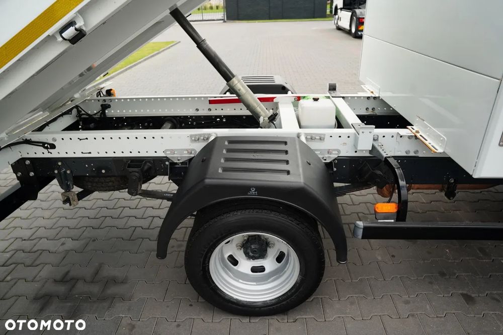 Iveco DAILY 35-160 / WYWROTKA / BRYGADÓWKA - 6 MIEJSC /  MANUAL / BLIŹNIAK / EURO 6 - 8