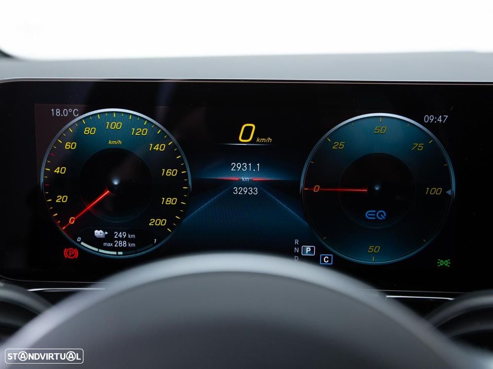 Mercedes-Benz EQA 250+ AMG Line - 25