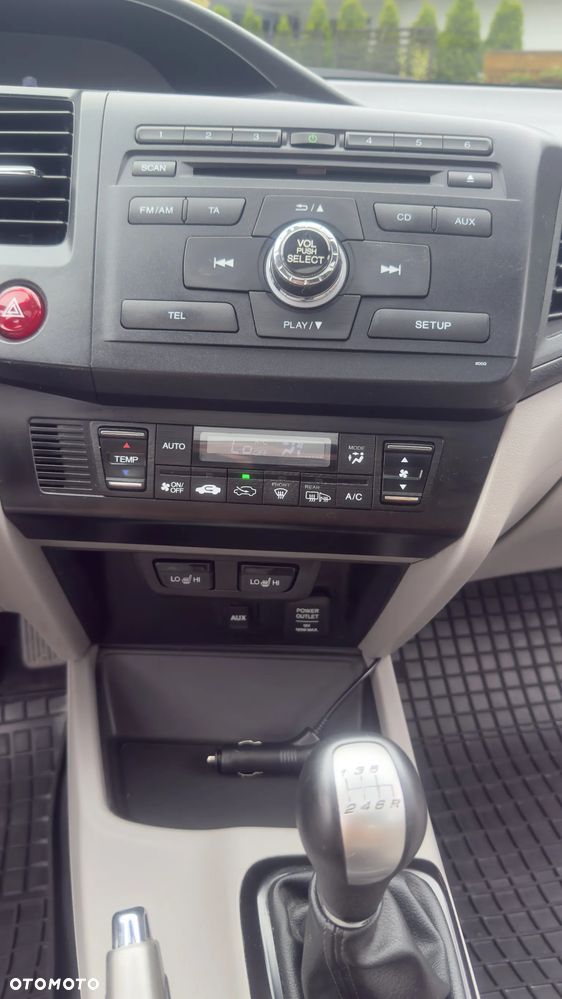 Honda Civic 1.8 Executive - 13