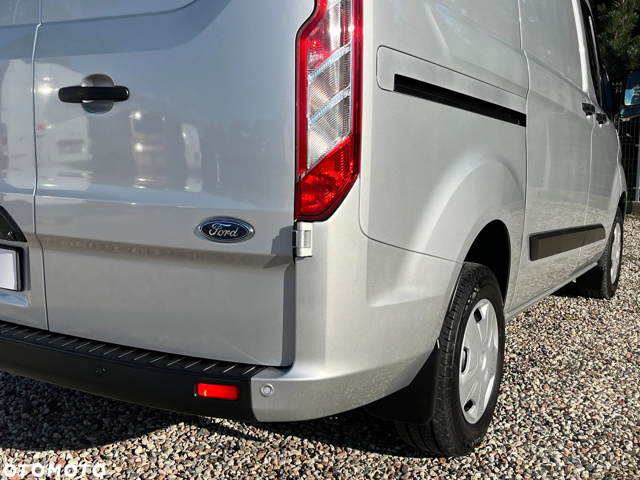Ford Transit Custom L1H1, 2.0TDCI 105KM, LEDY, Android Auto, Kamera Cofania, Salon Polska, Pierwszy Właściciel, Serwis ASO Ford Do Końca, BEZWYPADKOWY, FV 23%, Bardzo Zadbany ! - 19