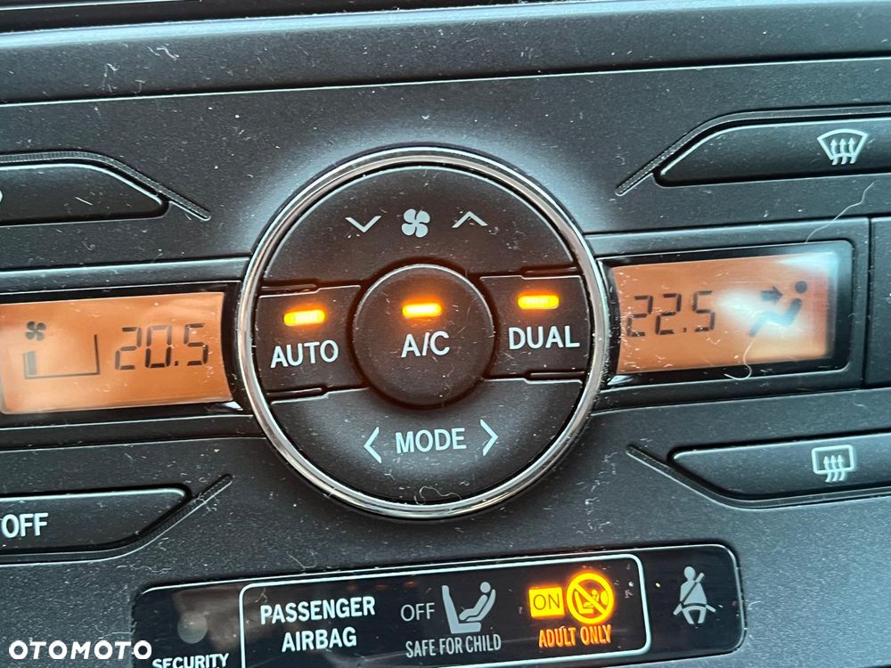 Toyota Auris 1.4 D-4D Edition - 21