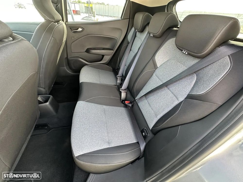 Renault Clio 1.0 TCe Techno Bi-Fuel - 12