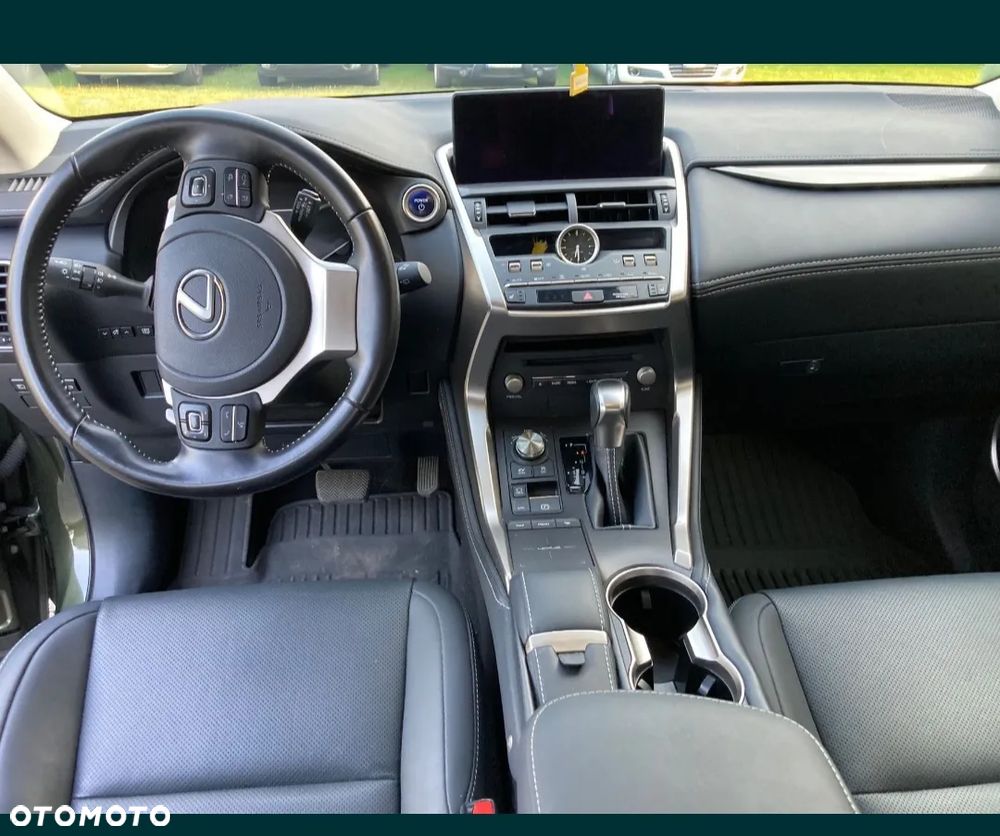Lexus NX - 7