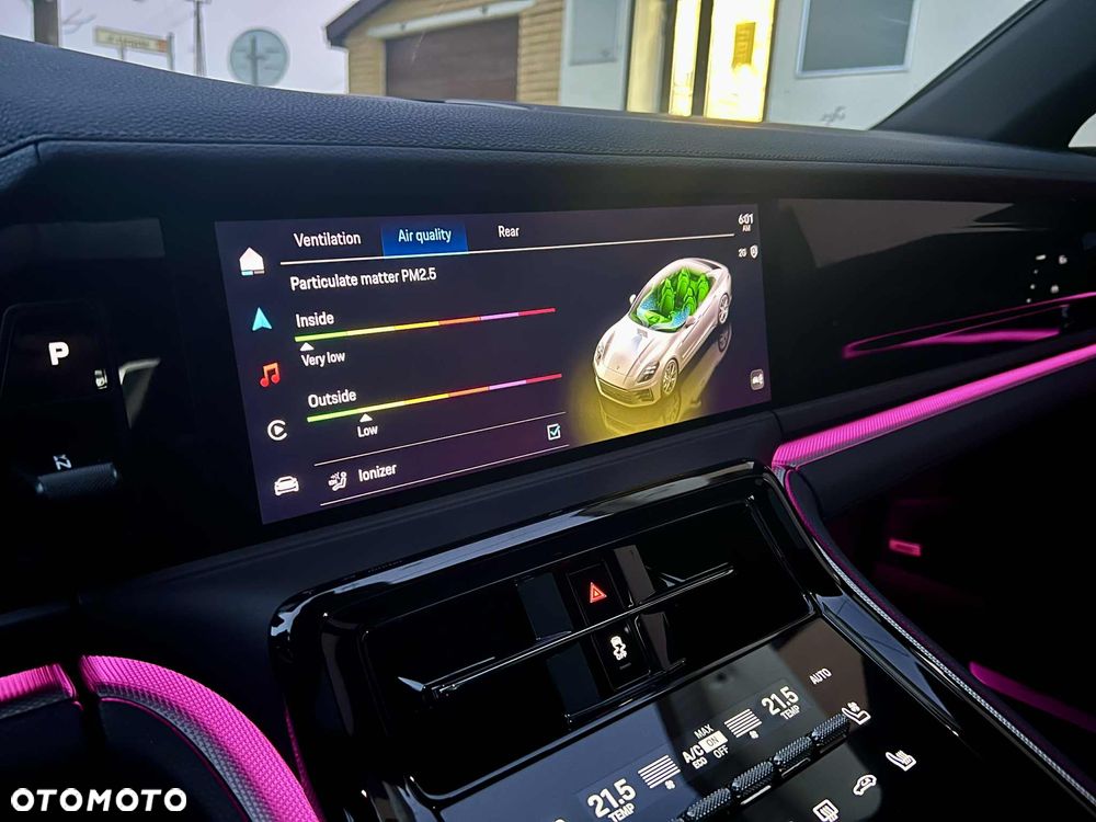 Porsche Panamera 4 - 40