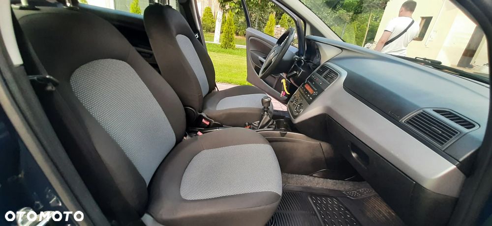Fiat Grande Punto - 7