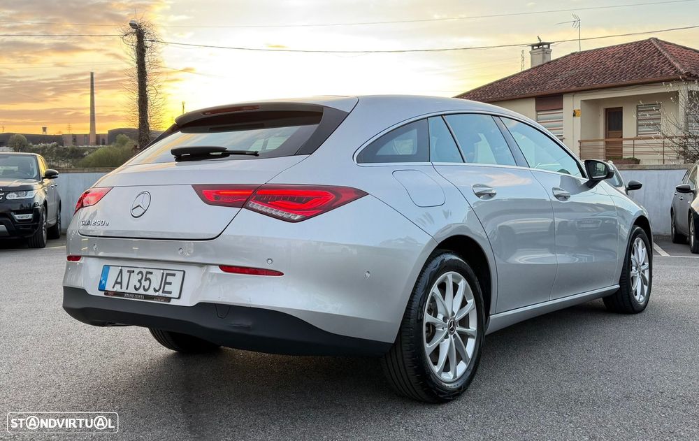 Mercedes-Benz CLA 250 e Shooting Brake Style Plus - 4