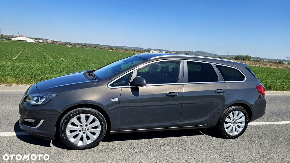 Opel Astra 2.0 CDTI Exklusiv - 23