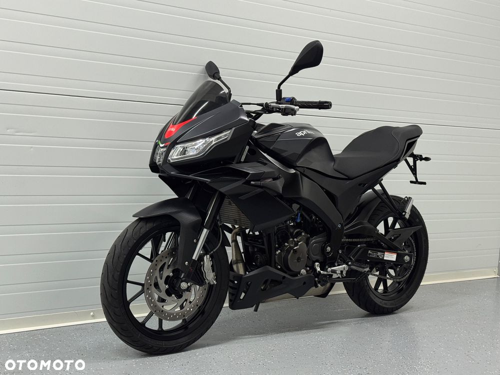 Aprilia Tuono - 16