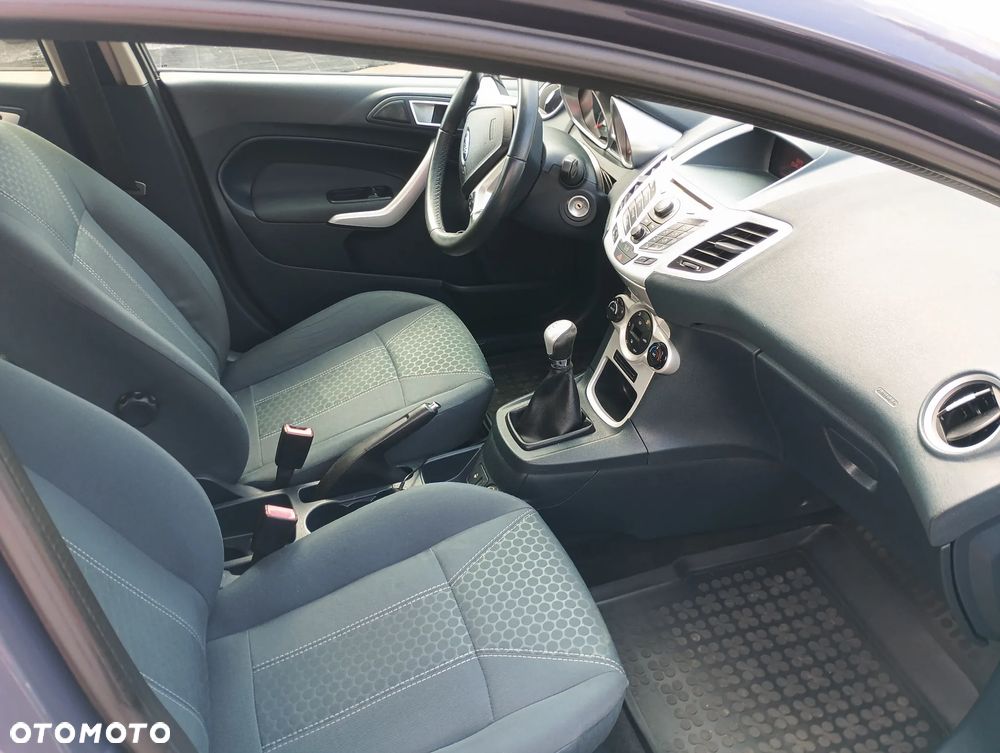 Ford Fiesta 1.25 Titanium EU5 - 8