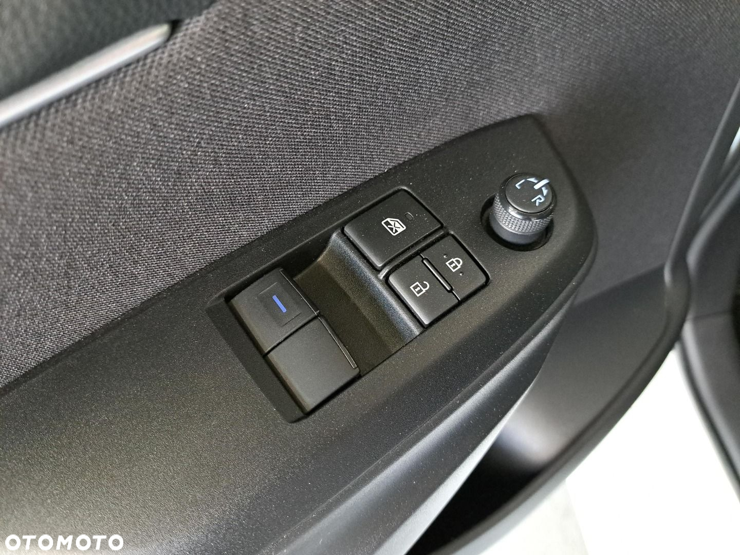 Toyota Yaris - 31