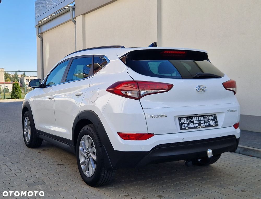 Hyundai Tucson 1.7 CRDI BlueDrive Style 2WD - 15