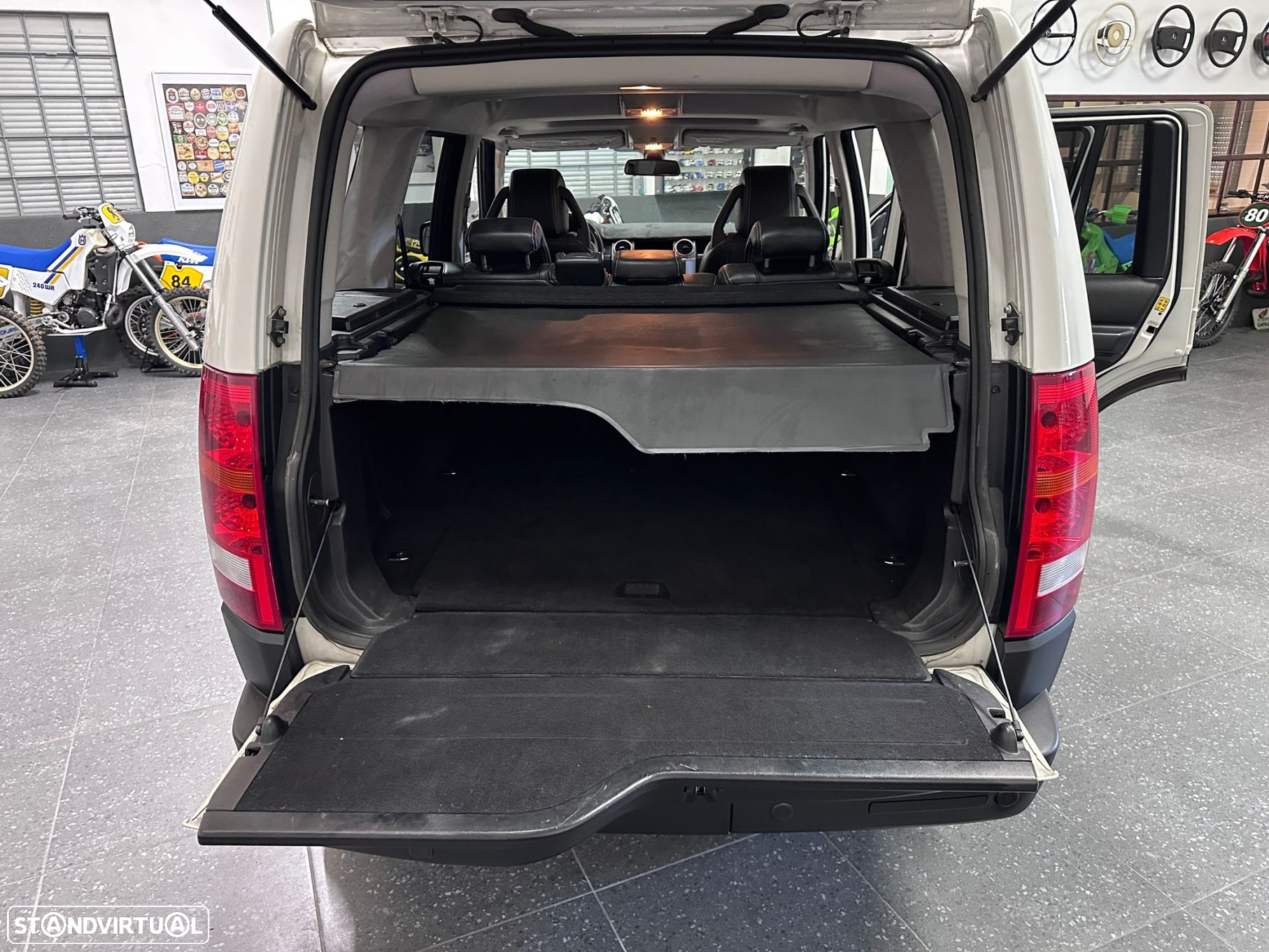 Land Rover Discovery 3 2.7 TD V6 SE Auto. - 25