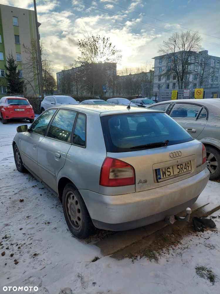 Audi A3 Sportback 1.9 TDI Ambition - 4