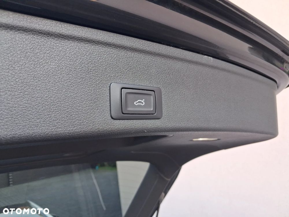 Audi A4 Avant 40 TDI S tronic quattro - 12