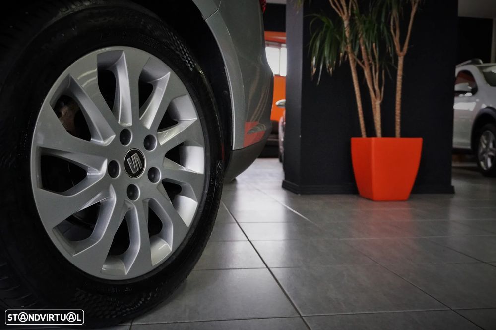 SEAT Leon ST 1.6 TDI Style Ecomotive - 30