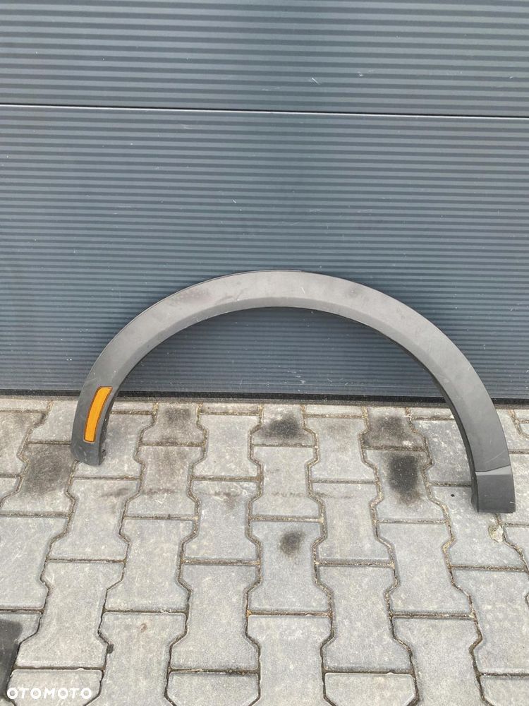 Ford Mustang Mach-E listwa błotnika prawa tył LJ8B-R286D02 - 1