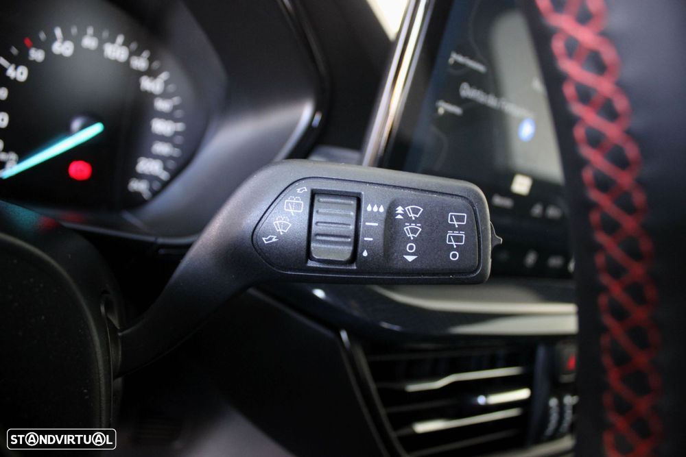 Ford Focus 1.0 EcoBoost MHEV ST-Line - 21