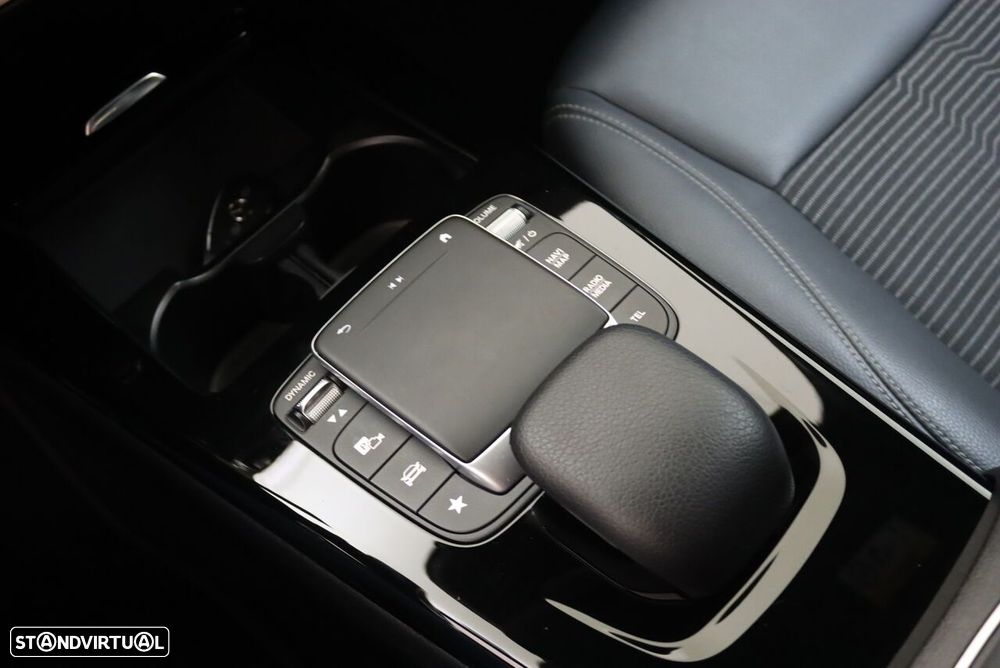 Mercedes-Benz CLA 250 e Shooting Brake Style Plus - 25