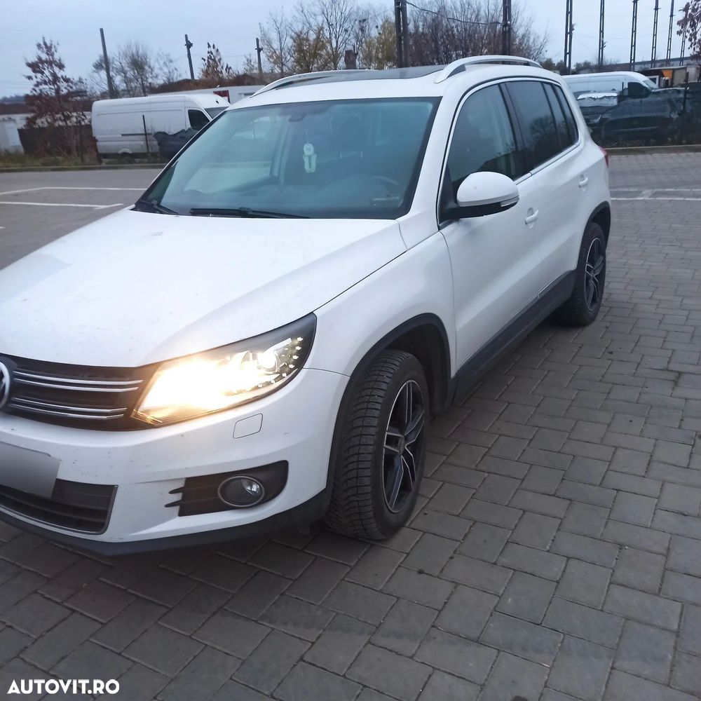 Volkswagen Tiguan 2.0 TDI DPF BlueMotion Technology Exclusive - 1
