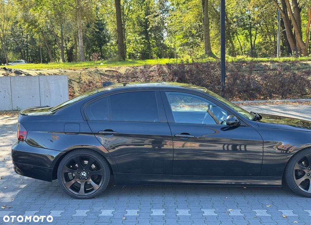 BMW Seria 3 318d - 5