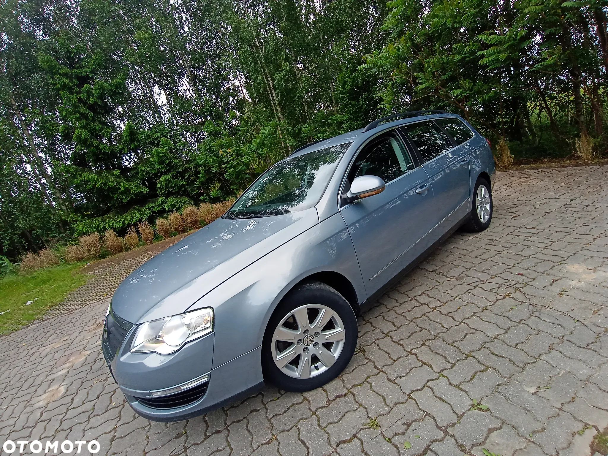 Volkswagen Passat 1.9 TDI Comfortline - 1