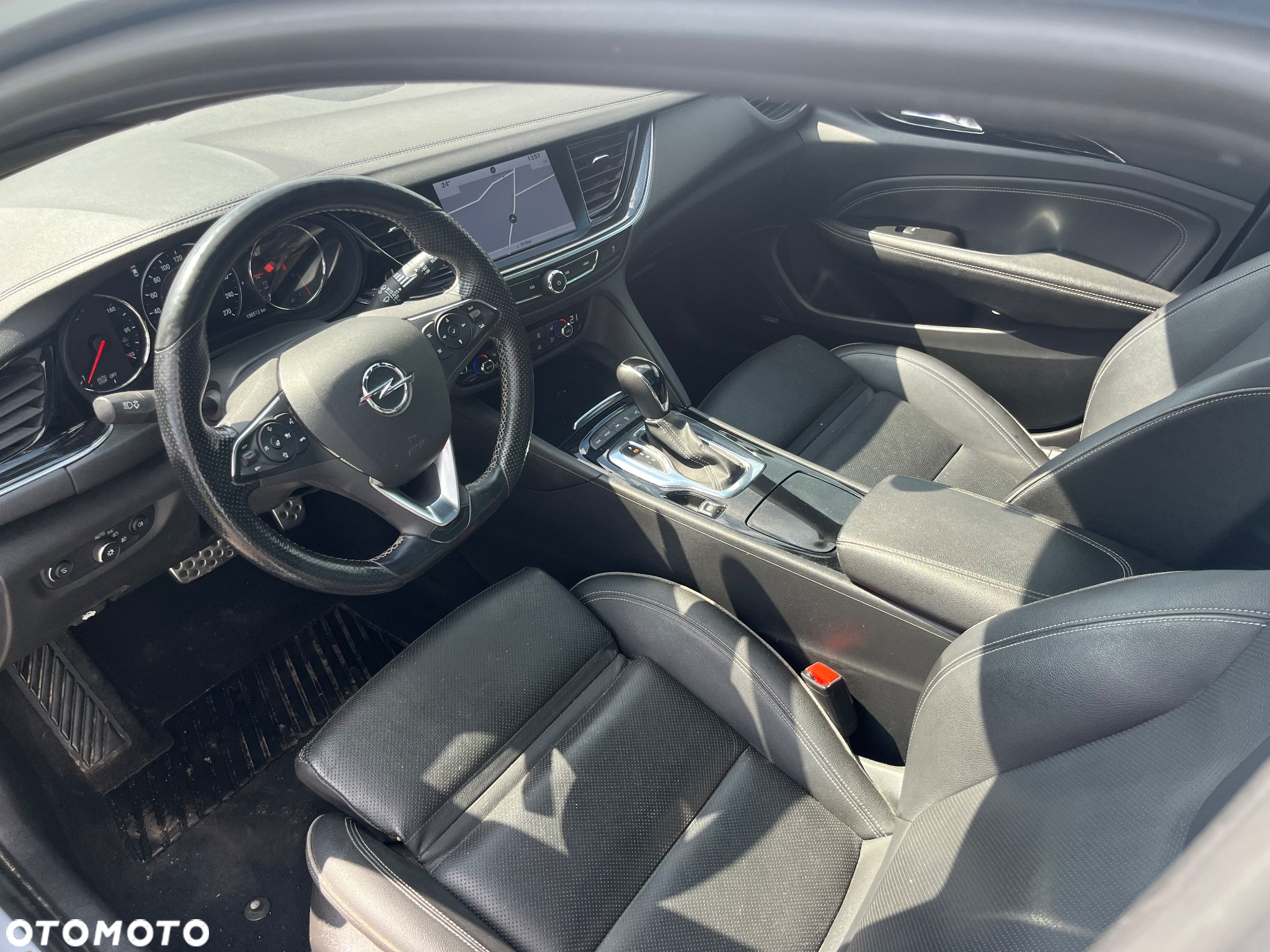 Opel Insignia - 10
