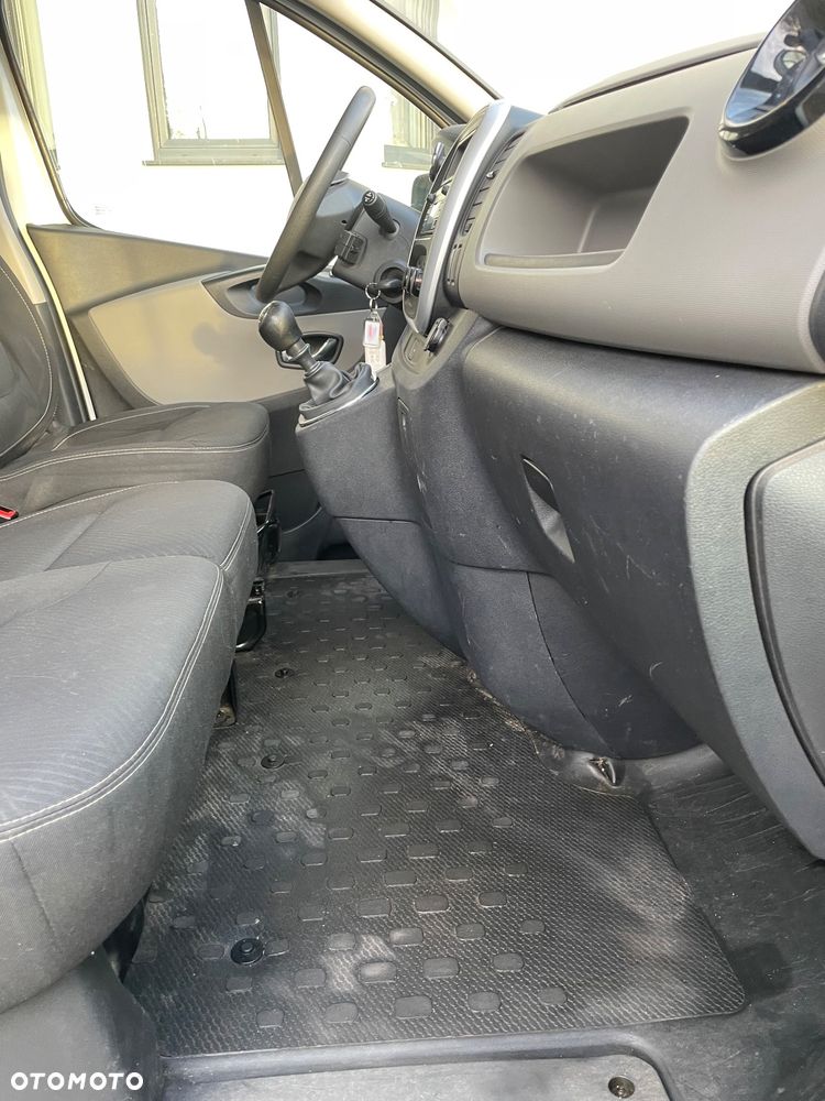 Renault Trafic - 17