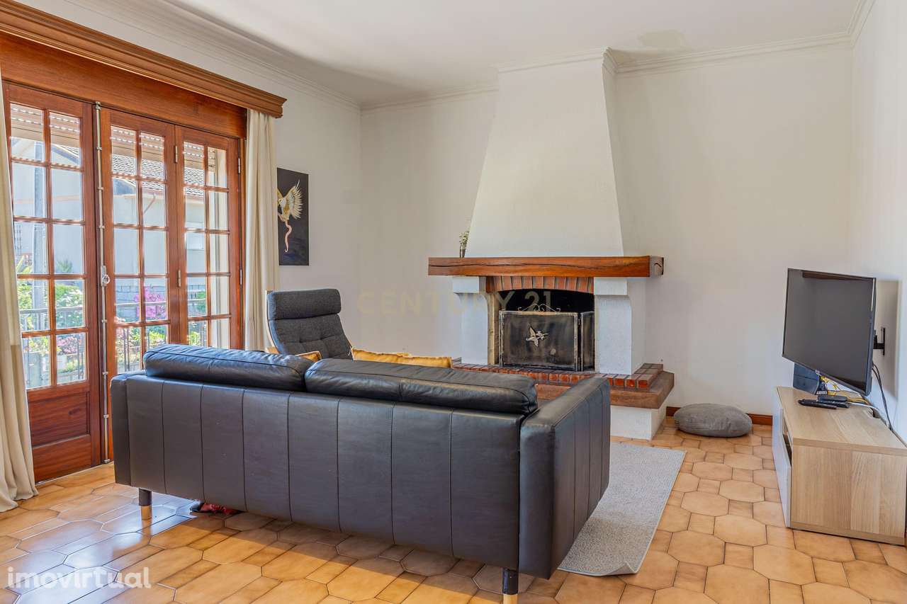 Moradia T3 + T2 em Amares com Jardim e Garagem - Grande imagem: 3/48