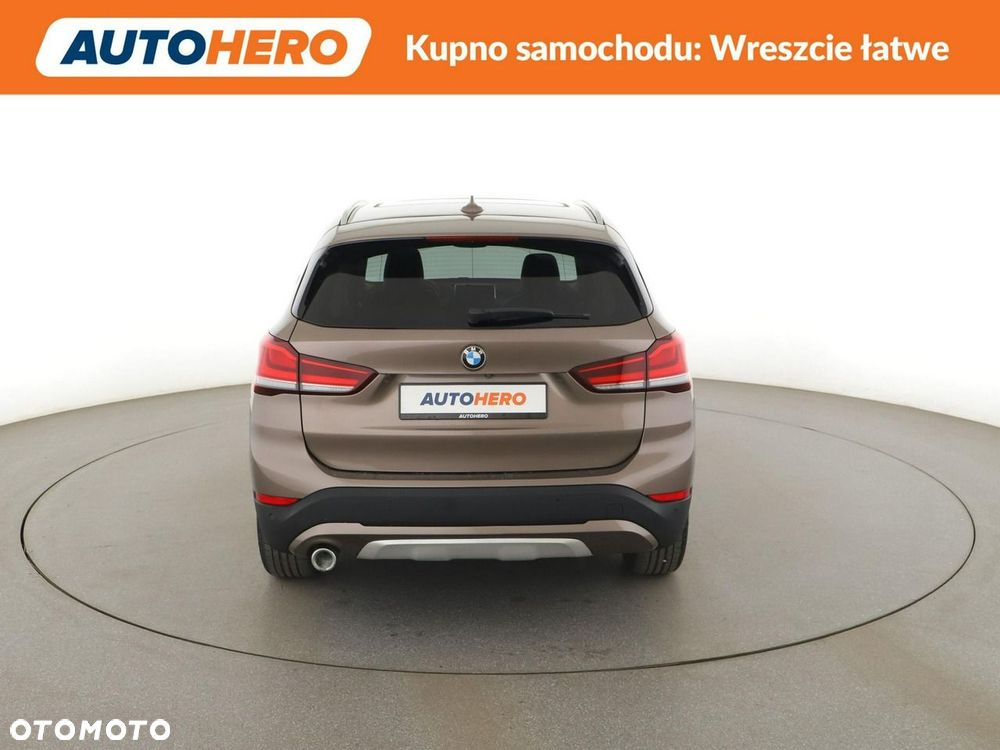 BMW X1 sDrive16d xLine - 7
