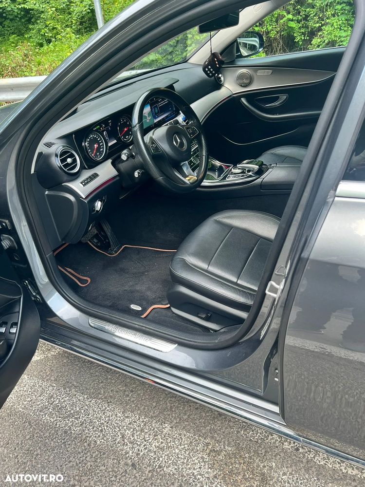 Mercedes-Benz E - 14