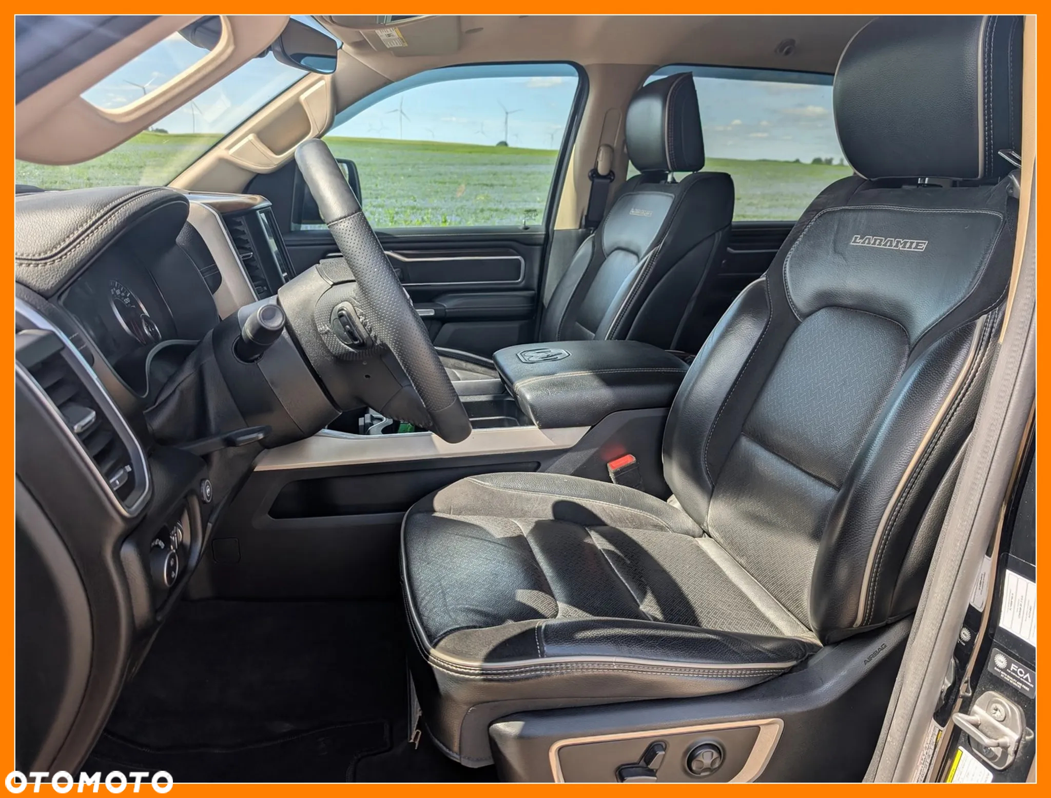 RAM 1500 Crew Cab Laramie - 15