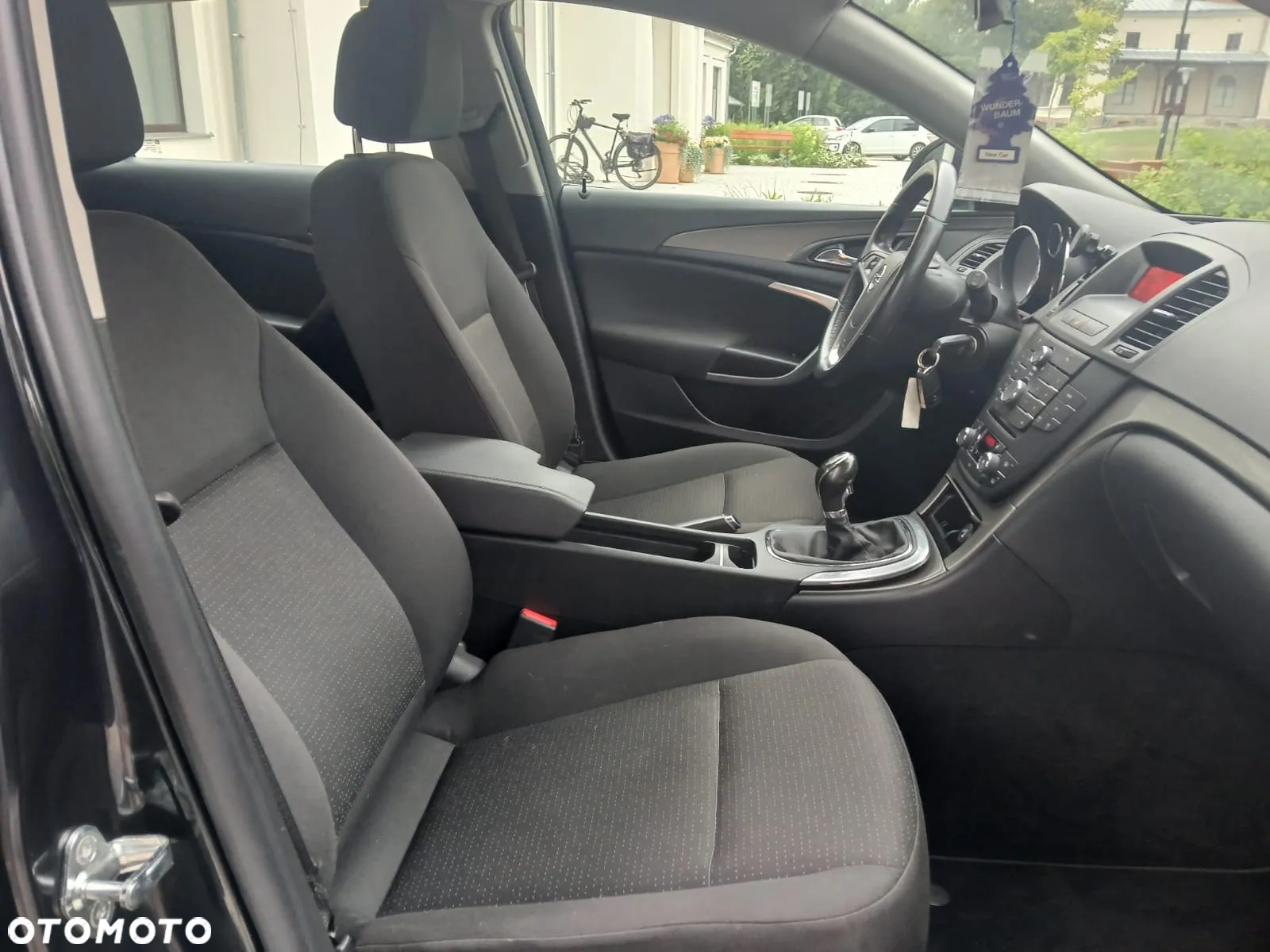 Opel Insignia - 10